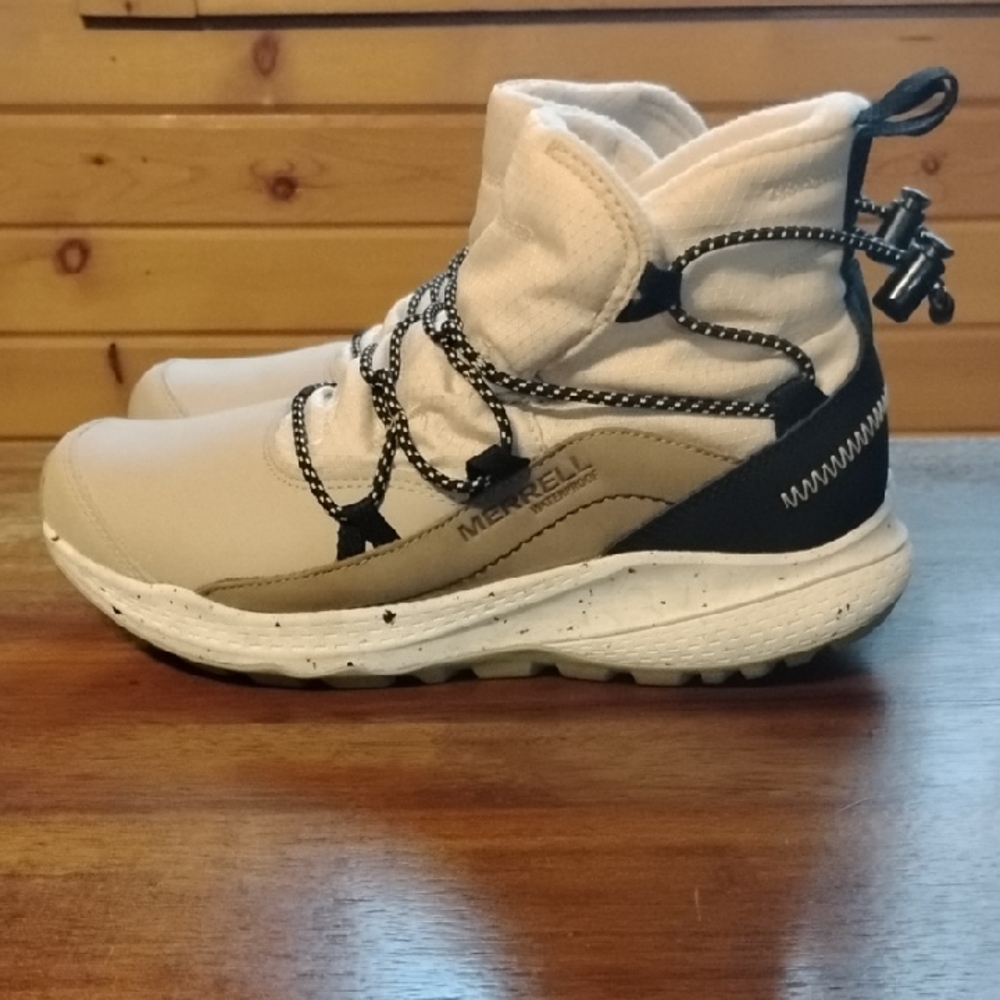 Merrell 9.5 Women's Boots